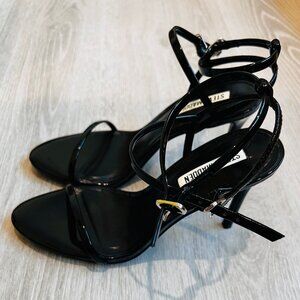 Steve Madden Theresa Women Heels Shoes Sandal. Size 9 New